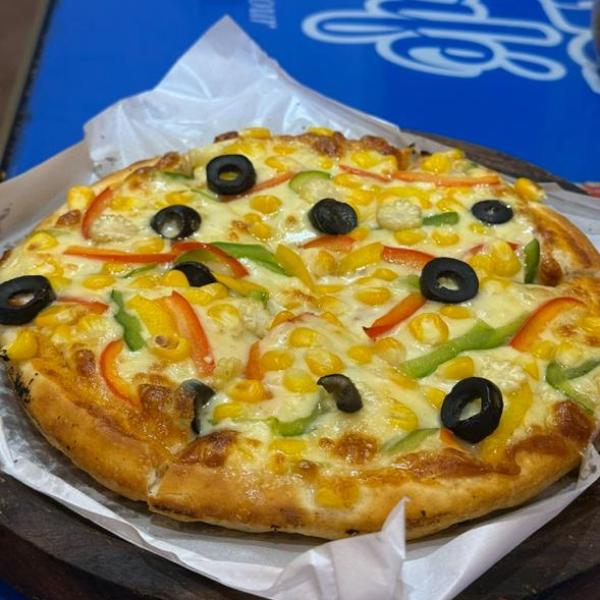 CARNIVAL VEG PIZZA